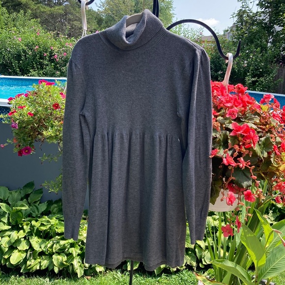 Apt. 9 Sweaters - Apt 9 - L grey long sleeve shirt